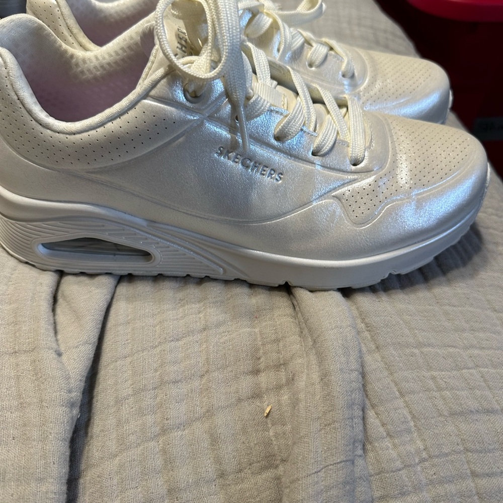 Skechers Pearl White Women's Platform Sneakers